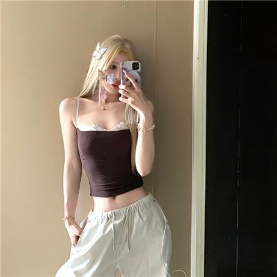 踏浪女人